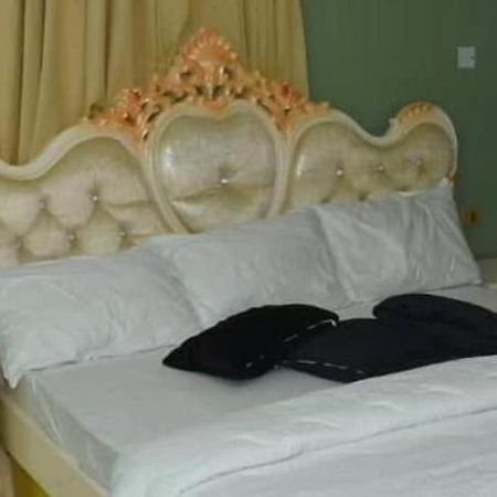 Afri Hotel Абуджа Екстериор снимка